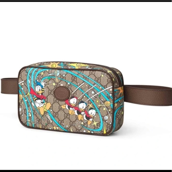Gucci x Disney Donald Duck GG Print Belt Bag - Picture 1 of 13